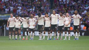 Liverpool players during the penalty shoot-out during the 2025 FA Community Shield match between Crystal Palace and Liverpool