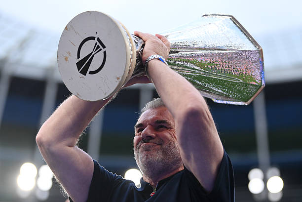 Ange Postecoglou with the Europa League trophy.