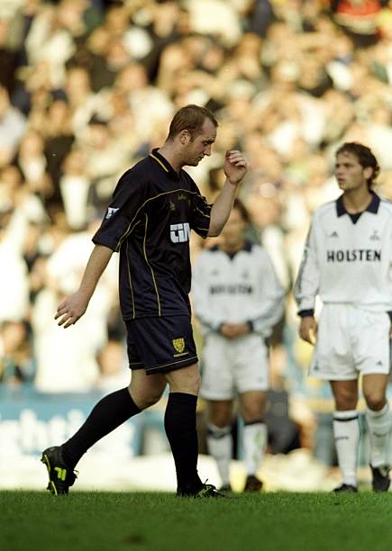 John Hartson sent off