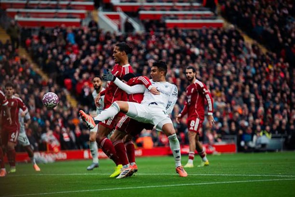 Casemiro and Virgil van Dijk